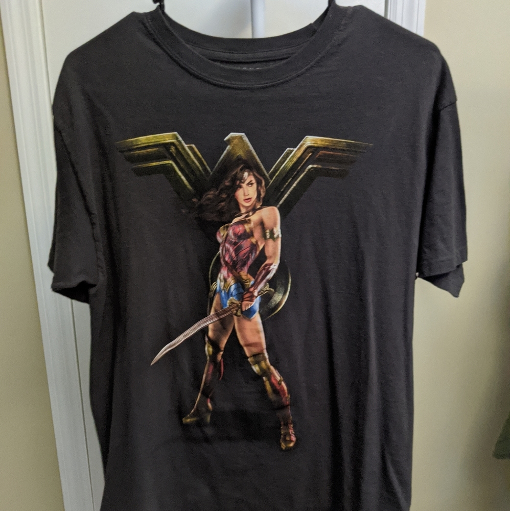 Tee shirt